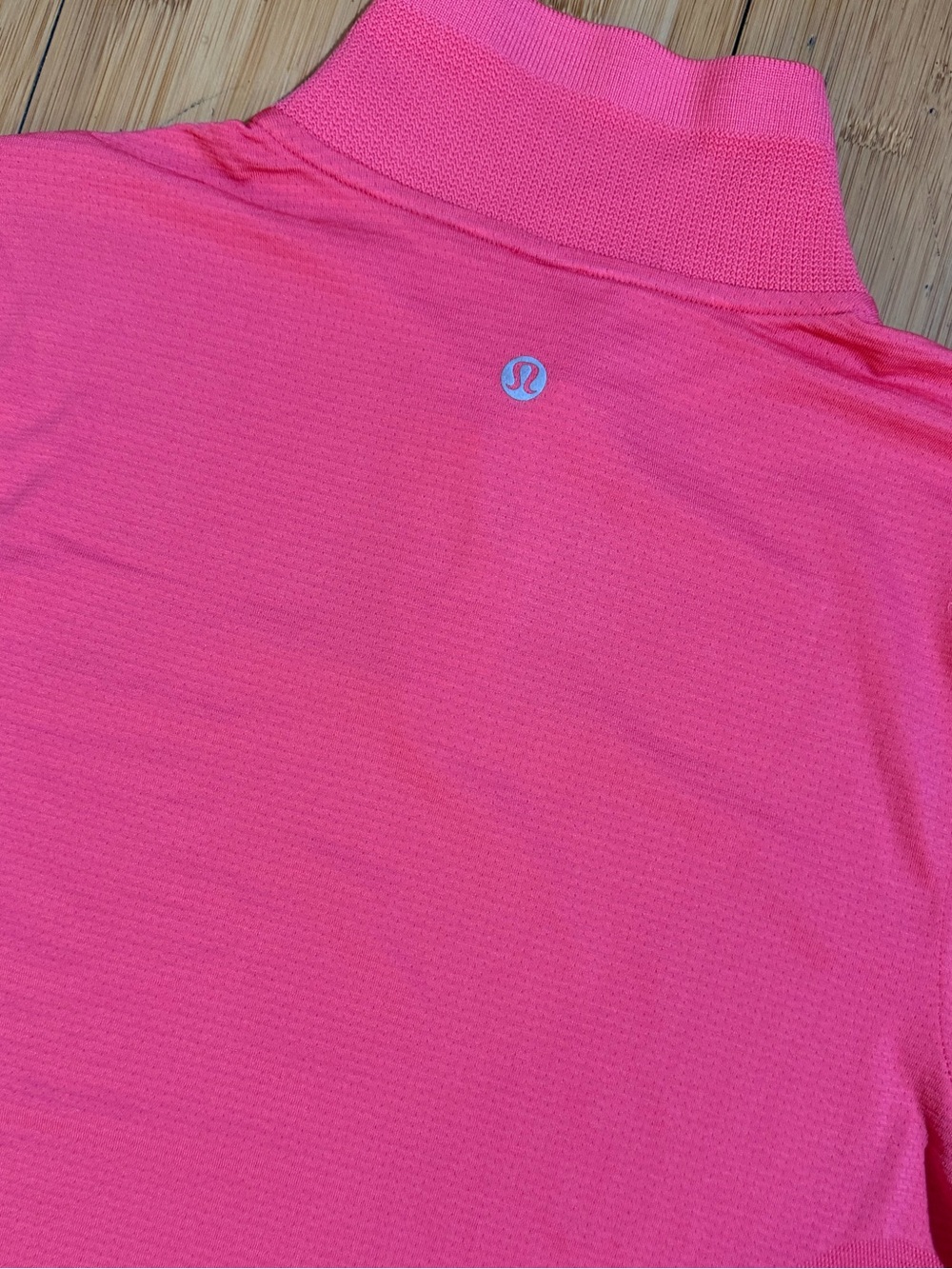 NWOT Lululemon Swiftly Tech Relaxed-Fit Polo
Shirt In Lip Gloss Size 4 - Picture 6 of 13